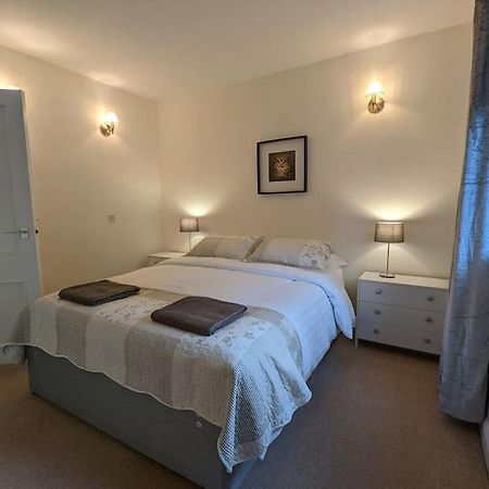 Two Bedroom Flat In Bridge Of Allan, Stirling エクステリア 写真