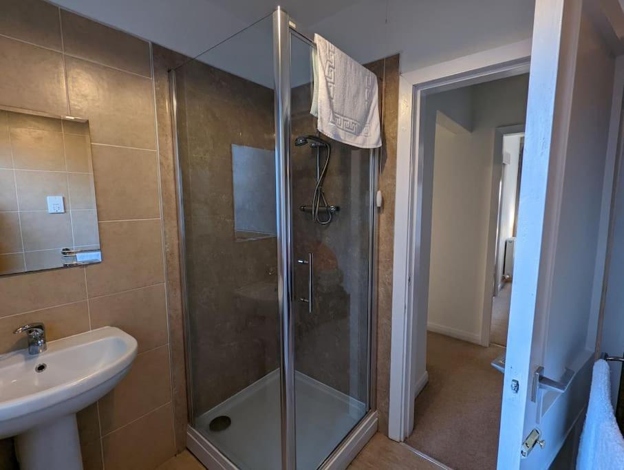 Two Bedroom Flat In Bridge Of Allan, Stirling エクステリア 写真