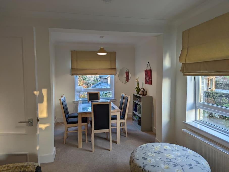 Two Bedroom Flat In Bridge Of Allan, Stirling エクステリア 写真